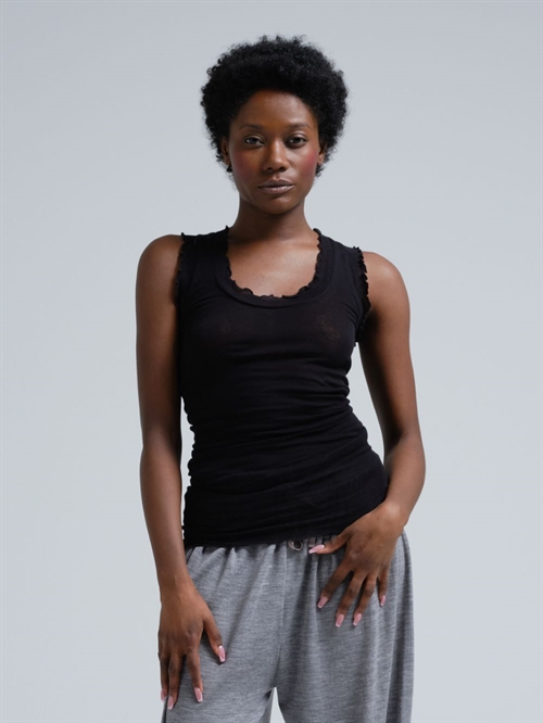 SEAMLESS BASIC FLOUNCE TANK TOP BLACK